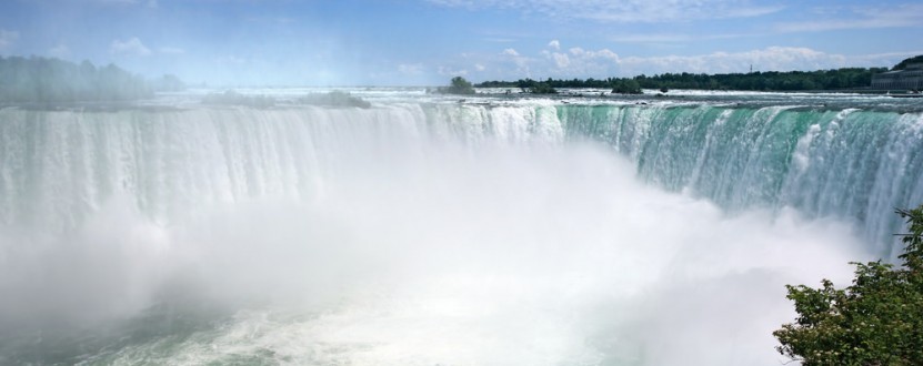 Gehören mit zu den bekanntesten Wasserfällen der Welt: die Niagarafälle