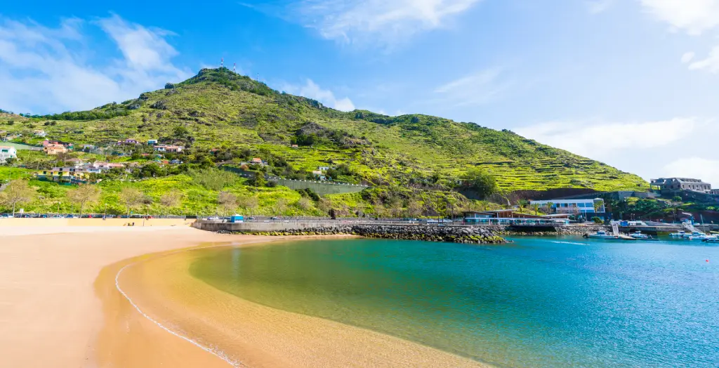 Strand Machico auf Madeira, Portugal