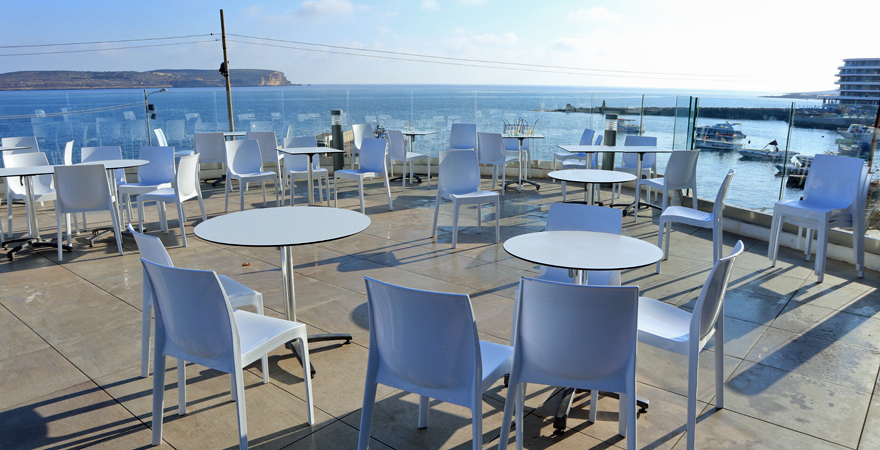 Comino Sunset Bar im LABRANDA Riviera Resort auf Malta