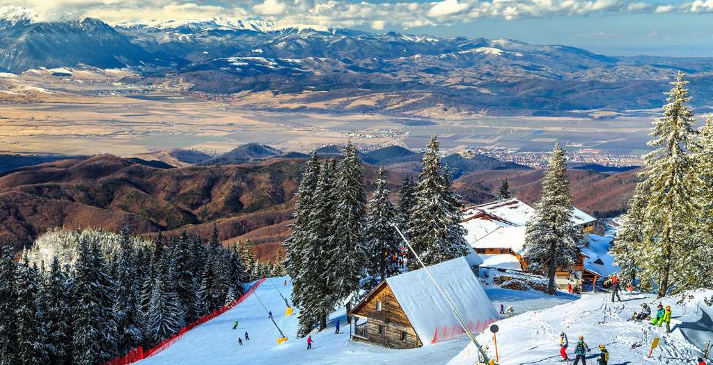 Atemberaubendes Skigebiet in den Karpaten, Poiana Brasov, Rumänien