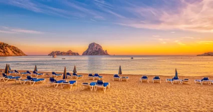 Strand von Cala d'hort auf Ibiza, Spanien