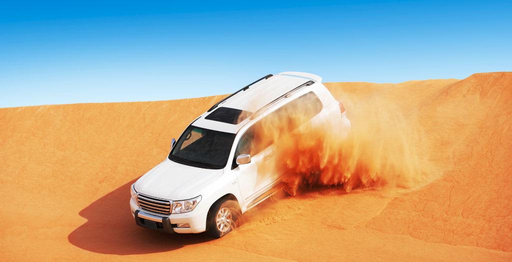 Jeep Safari und Dune Bashing in der Wüste von Dubai, VAE