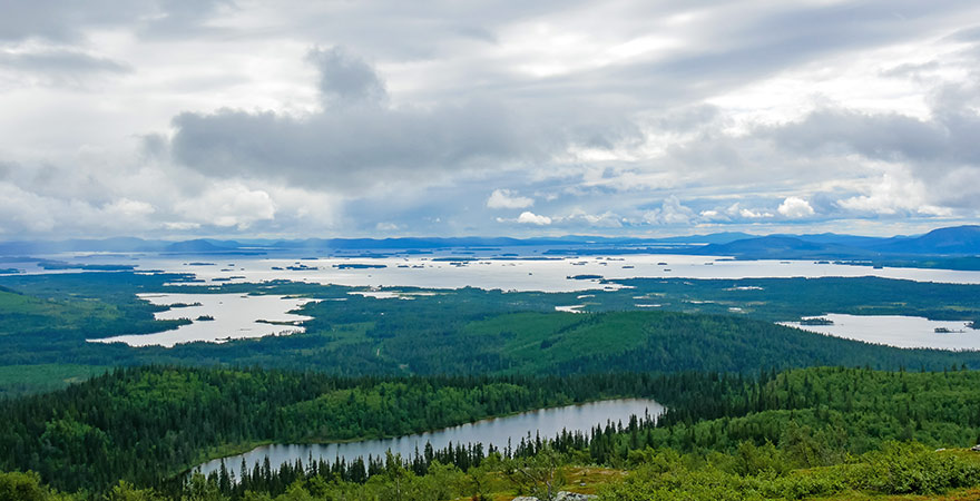 Blick über den Hornavan bei Arjeplog in Schweden
