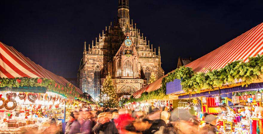Reges Treiben auf dem Nürnberger Christkindlesmarkt
