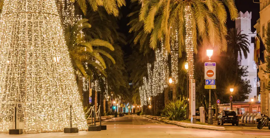 Weihnachtsbeleuchtung in Palma de Mallorca, Mallorca, Spanien