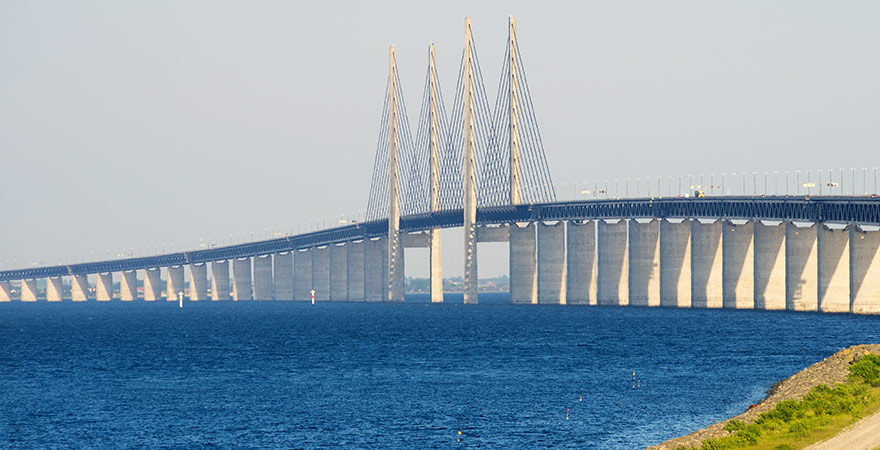 Öresundbrücke zwischen Dänemarks Hauptstadt Kopenhagen und Malmö in Schweden 