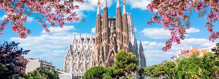 Kathedrale Sagrada Família im Frühling, Barcelona, ​​​​Spanien