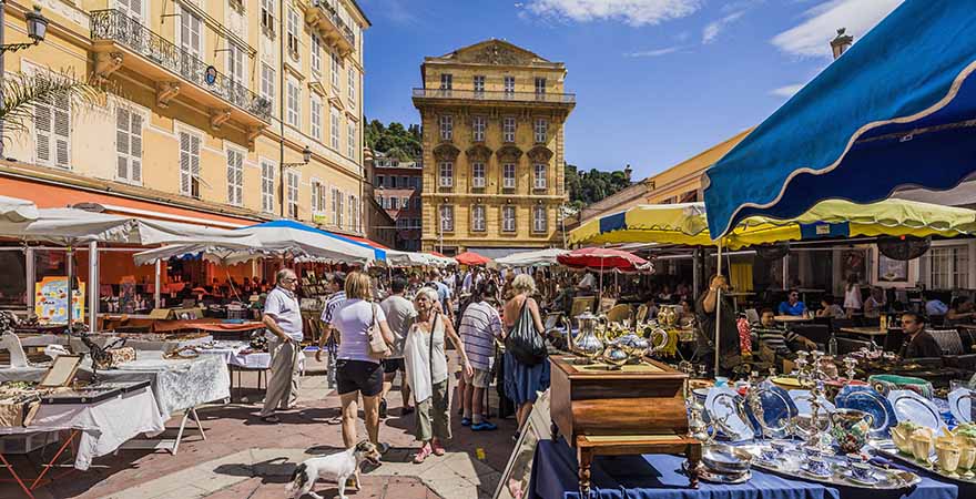 Markt mit Kunsthandwerk in Nizza, Frankreich