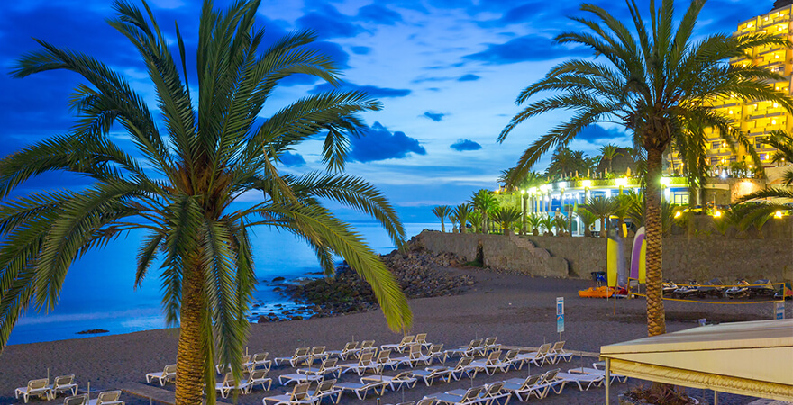Sonnenuntergang am Strand von Playa de Taurito auf Gran Canaria