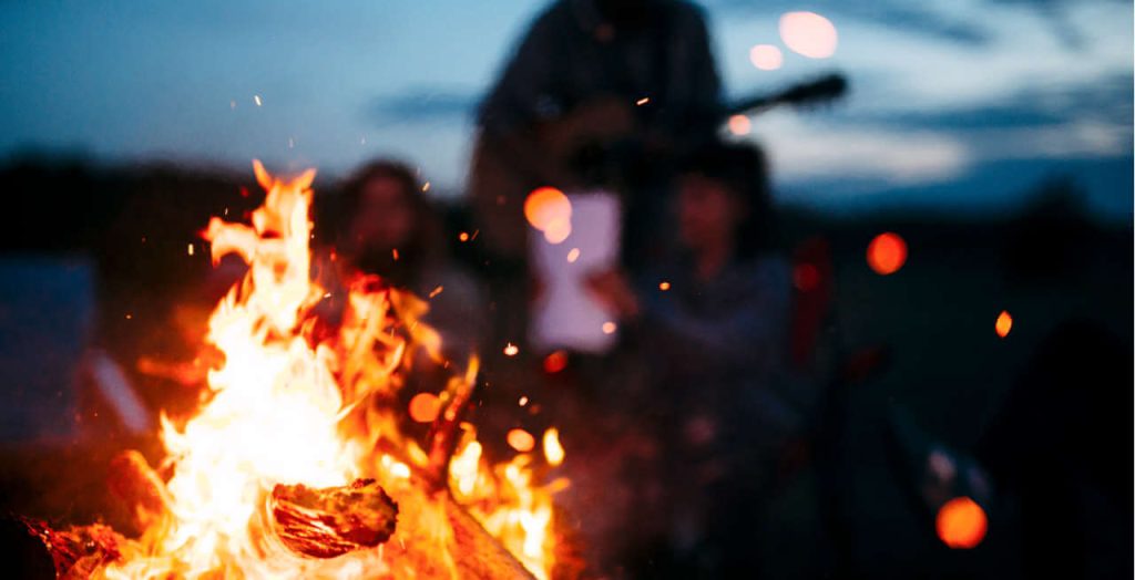 Lagerfeuer zur Walpurgisnacht im Harz