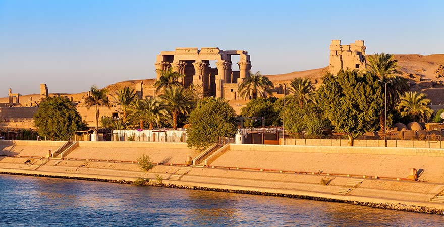 Doppeltempel von Kom Ombo am Nilufer in Ägypten