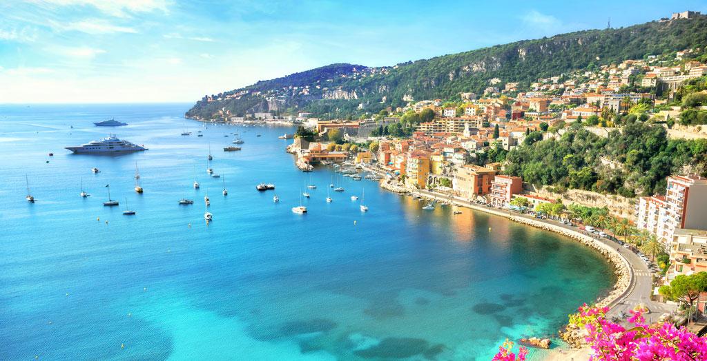 Luftaufnahme von dem Fürstentum Monaco an der Französischen Riviera in der Côte d'Azur