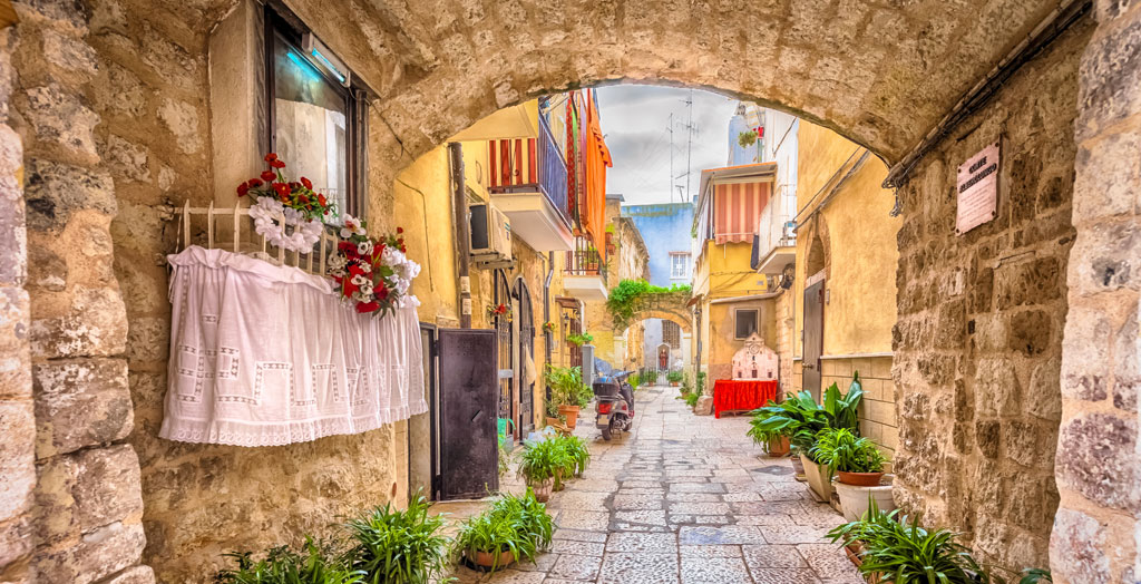 Weiße Gasse Bari, der Hauptstadt von Apulien, Italien