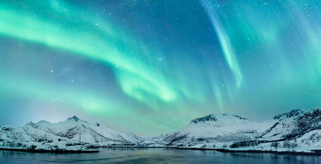 Nordlichter, Polarlichter über den Lofoten in Norwegen 