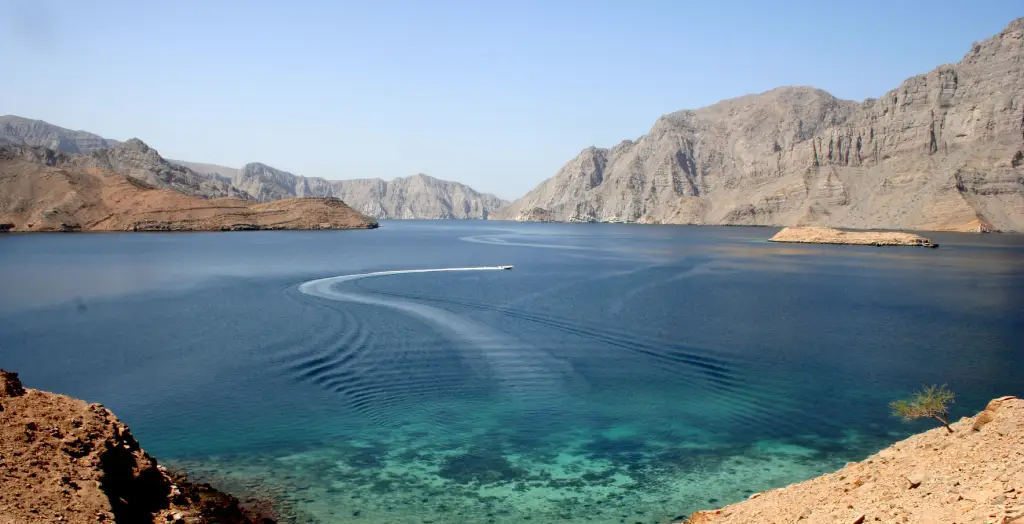 Traditionelle Dhau im Fjord Musandam, Oman © Ministry of Heritage & Tourism Sultanate of Oman