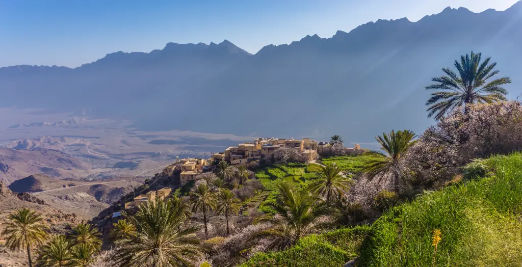 Blick auf das Dorf Wakan und das Hadschar-Gebirge im Oman© Ministry of Heritage & Tourism Sultanate of Oman