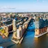 Luftaufnahme der Elbphilharmonie und der Hamburger Hafencity, Deutschland