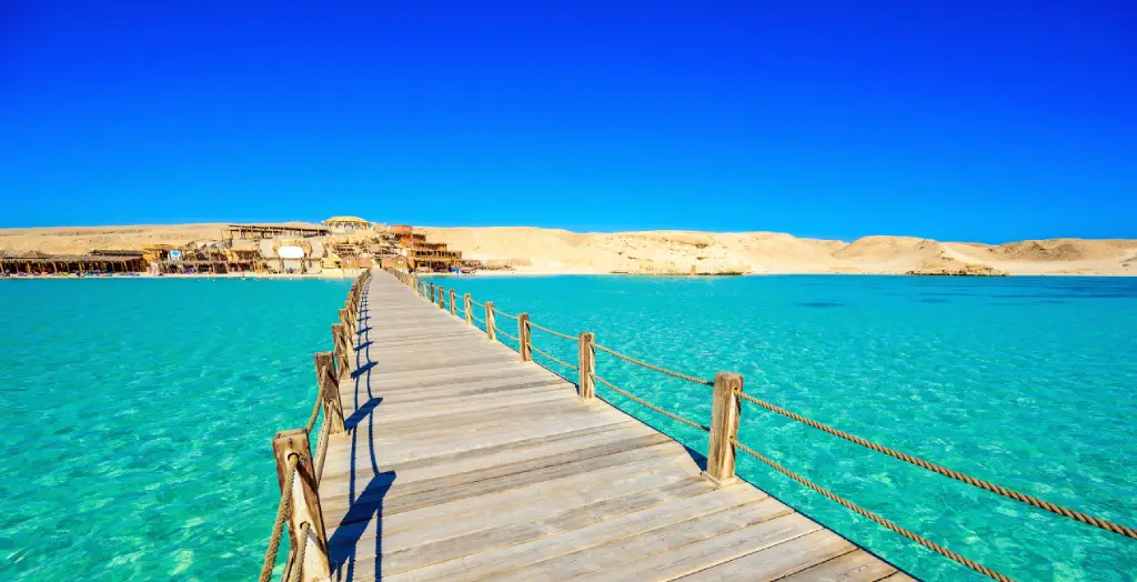Mahmya Beach in Hurghada, Ägpyten [Bildquelle: © Simon Dannhauer | Canva]