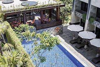 Sol House Bali Legian